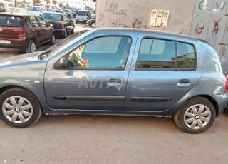 Renault Clio Essence Manuelle 2007 à Casablanca