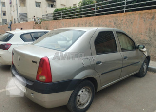 داسيا لوجان ديزل يدوي 2006 في الرباط