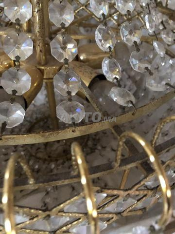 lustre en cristal avec deux appliques - 2