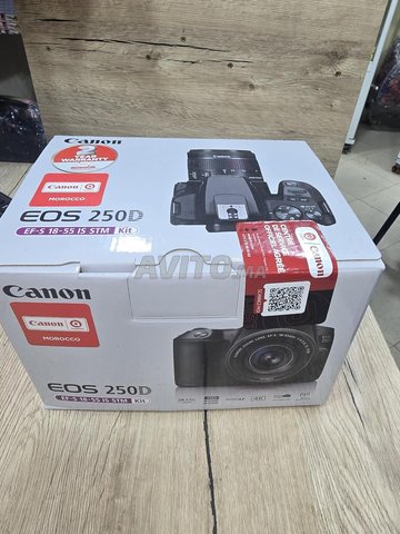 canon eos 250D