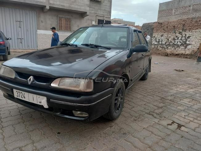 Renault 19  