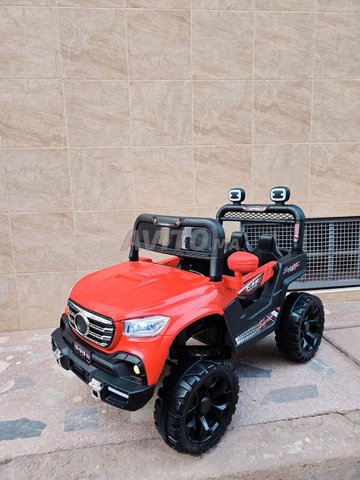 VOITURE TOYOTA MINI 4x4. سيارة رائعة للأطفال 