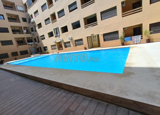 appartement moderne avec piscine 