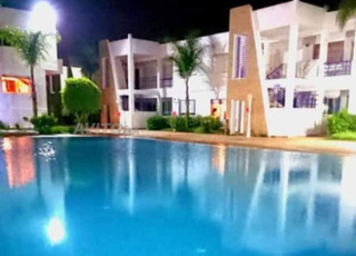 appartement avec piscine 