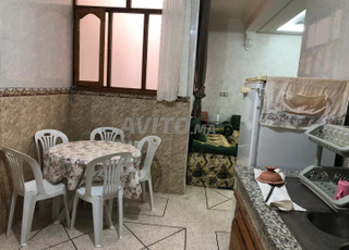 شقة في تيزنيت