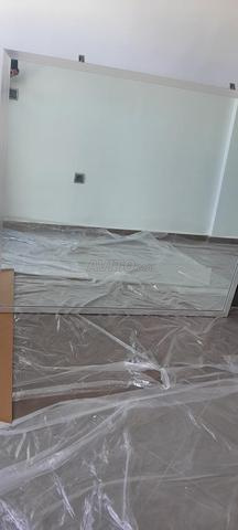 مرايات صالون الحلاقة