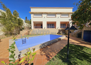 Villa Prestige à Vendre Quartier Belle Vue,Meknès