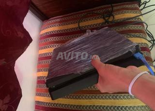 PS4 slim bon état 512go