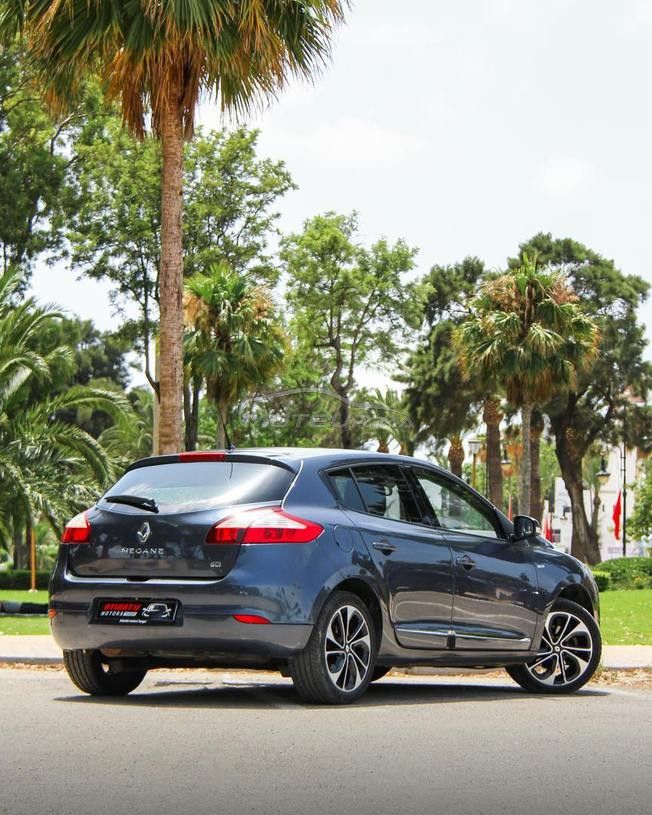 Megane modele 2015 ded 18 à Tanger