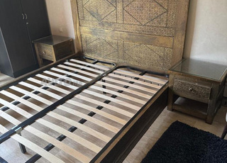 Lit160 cm 2 tables de chevet