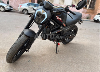 دراجة نارية في حالة جيدة
