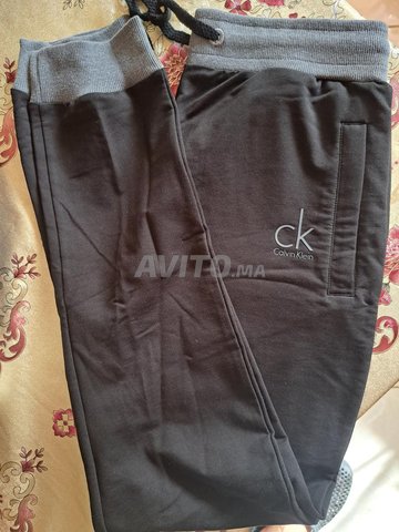 pantalon survette calvin klein M neuf