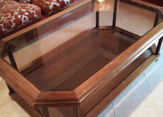 Table basse bois massif et verre