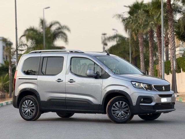 Peugeot rifter essence 2019