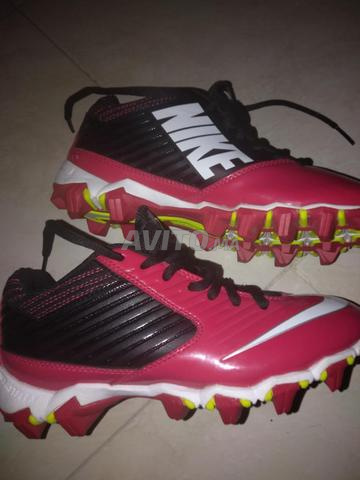 حذاء رياضي بمقاص 35