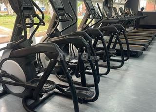 معدات رياضية احترافية للياقة البدنية