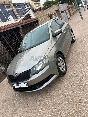Skoda Fabia Essence Manuelle 2016 à Agadir