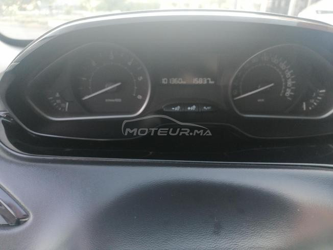 peugeot 208 tout option 