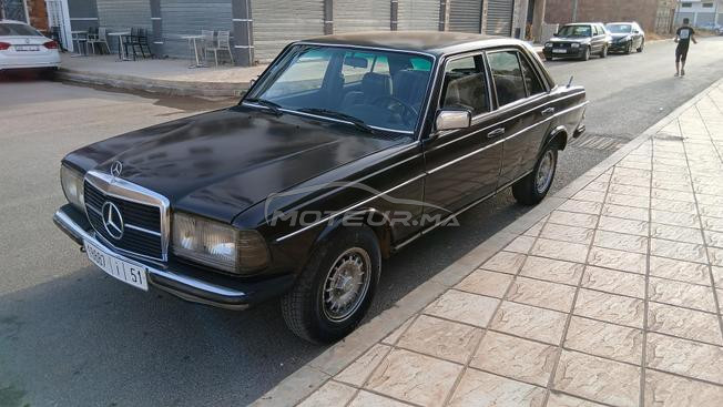 MERCEDES 240D
