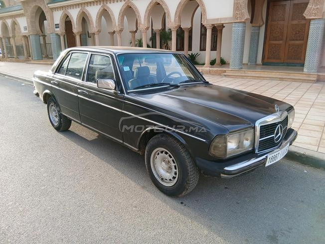 MERCEDES 240D