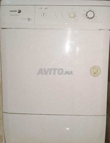 موديل SF‑80 هو مجفّف منزلي من فاجور بسعة 8 كغم،