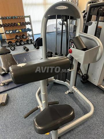 Salle musculation complète importer occasion
