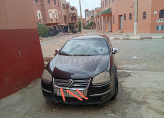 سيارة في حالة جيدة