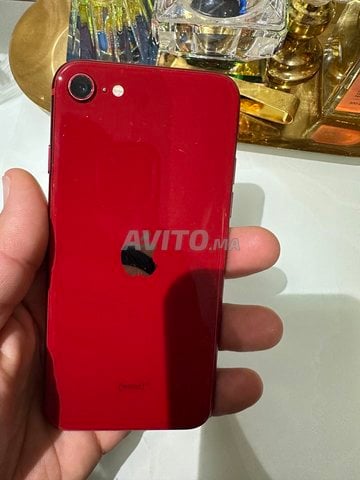 iphone SE 2022 3eme génération 