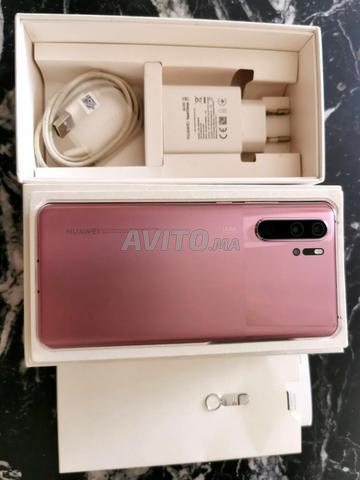 HUAWEI P30 PRO trés bon état 128 et 8gb RAM  - 2
