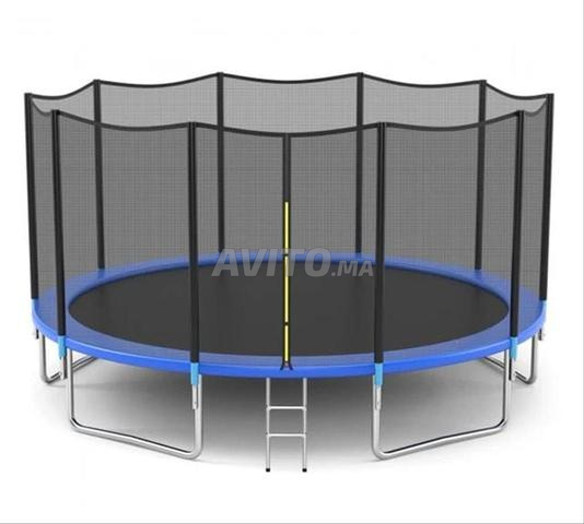 TROMPOLINE DE PARC JEUX