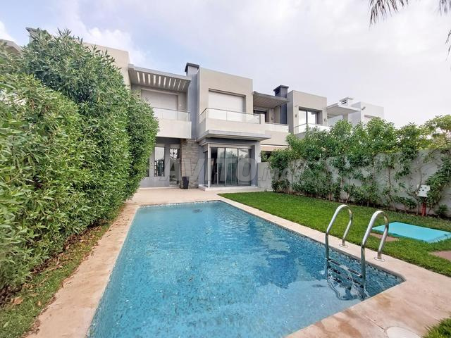 Villa 3chambres avec piscine à Prestigia