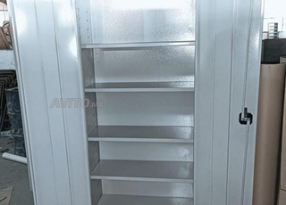 Armoire en Métal - Rangement Pratique à Vendre