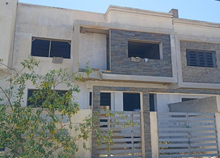 villa à vendre 200 m² à Oujda  marjane