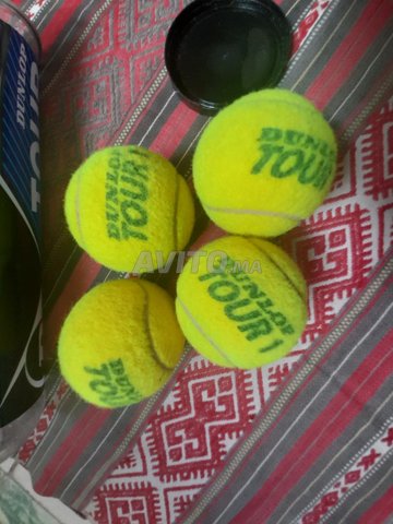4 balles de tennis DUNLOP