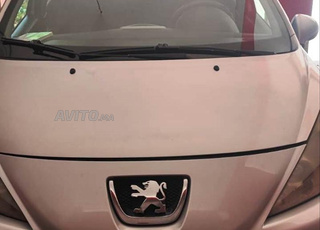 Peugeot 207 Diesel Manuelle 2012 à Meknès