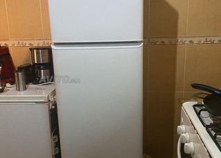 صالون للبيع 