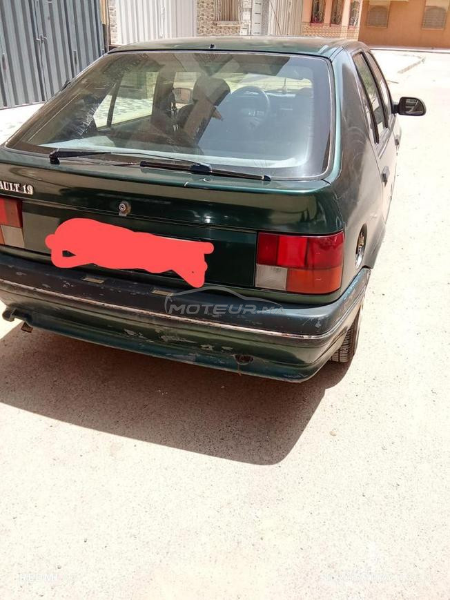 Renault 19
