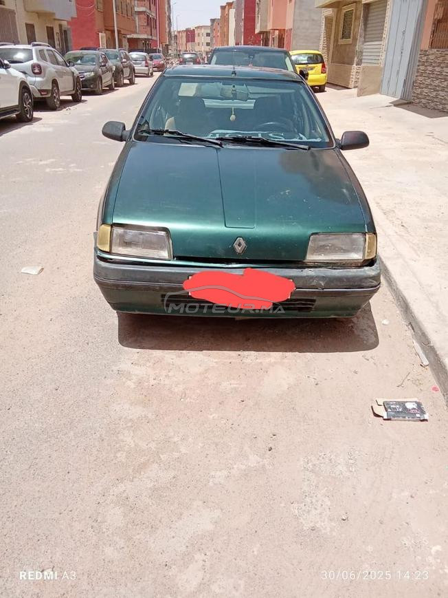 Renault 19