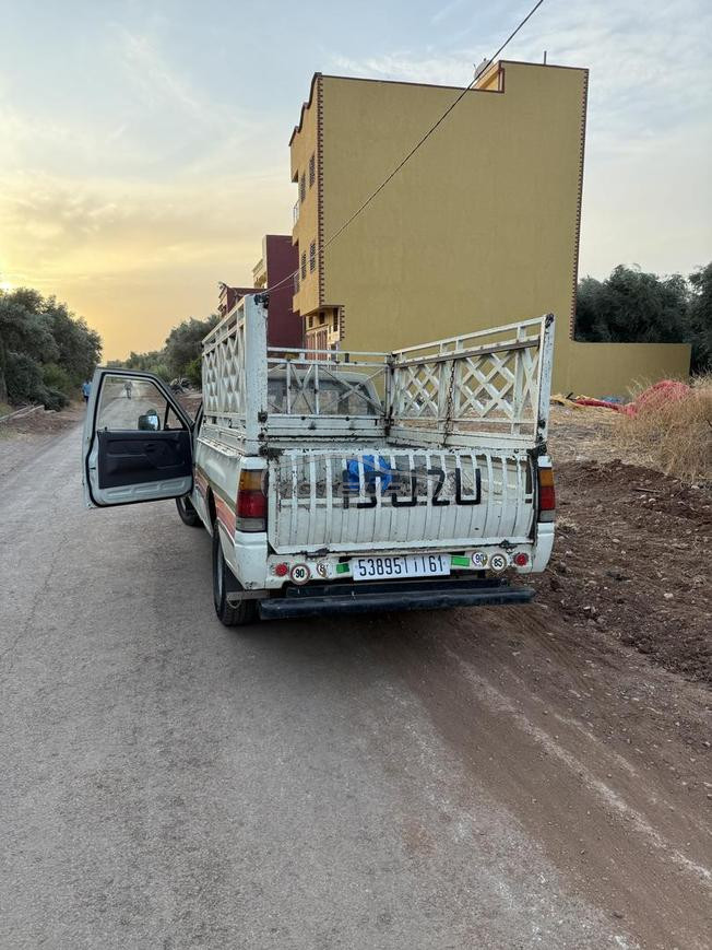 ISUZU PICKUP