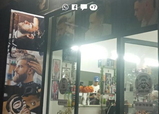 Salon de coiffure homme equipe a louer 