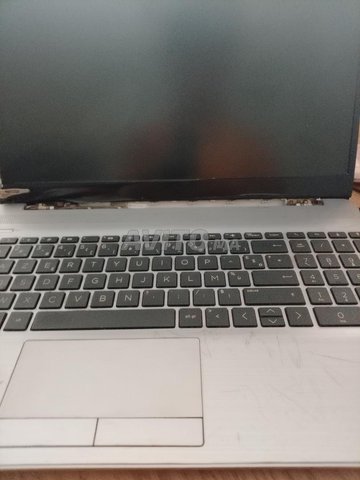 pc portable i3 8gb ram ,aficheur casse