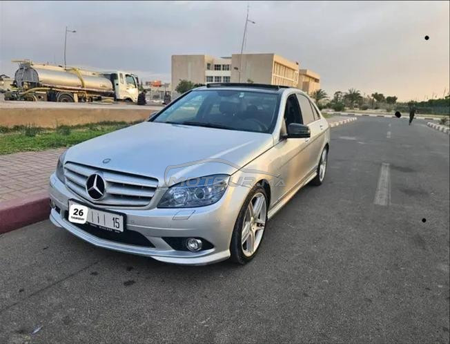 مرسيدس-بنز 220 ديزل أوتوماتيك 2008 في وجدة