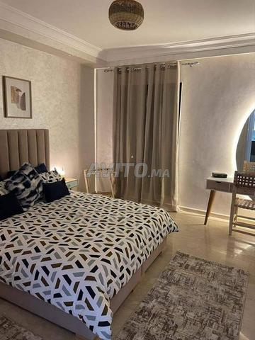 Appartement près de la mer, premier étage, photo réelle pour les couples et partenaires