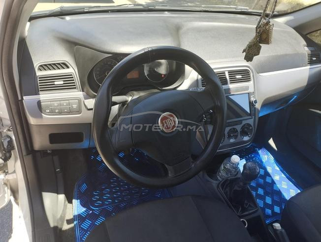 Fiat Punto Essence Manuelle 2015 à Tanger
