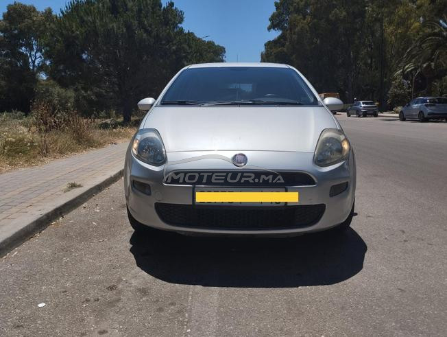 Fiat Punto Essence Manuelle 2015 à Tanger
