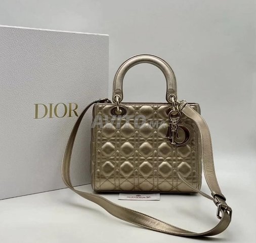Sac Lady Dior moyen avec facture et boite 