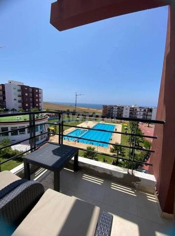 Appartement au bord de la mer avec parking et ascenseur