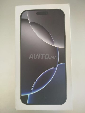 iphone 16 pro max Black titanium 