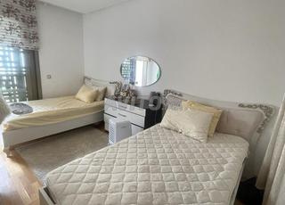 2 lits de chambre avec Matelas 120x200