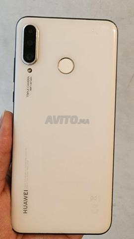 telephon Huawei P 30 lite (128/6) comme neuf  - 2